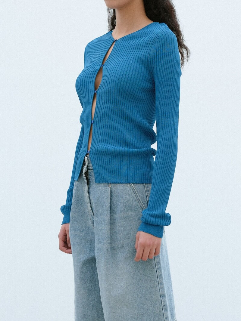 Button slim cardigan image 2