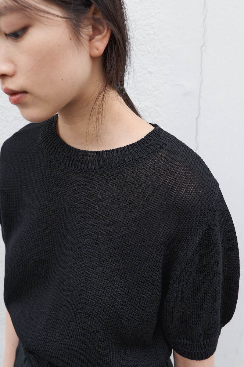 Round crop knit image 2